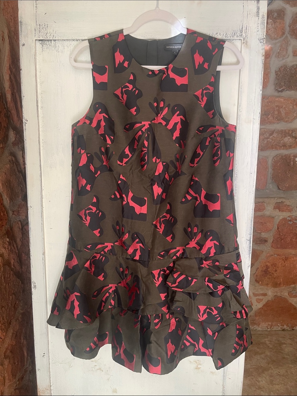 Banana Republic Olive Dress with Coral Pink Abstract Motif